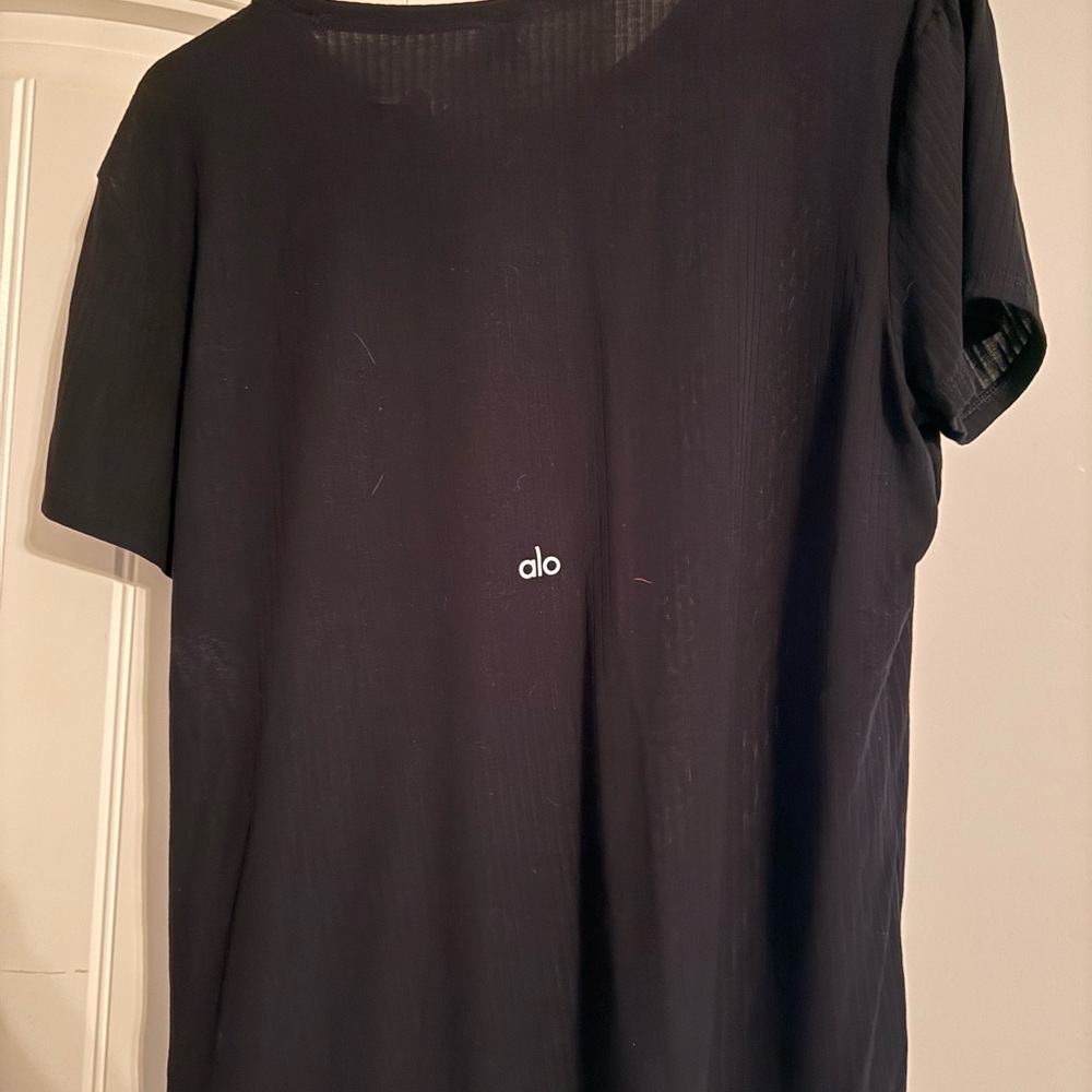 ALO Yoga Black Short Sleeve Tee